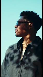 'Morning Sun' is out now! I hope this song brings you as much joy and good  energy as I felt creating it! Link in bio ✨✨ #newmusic #morningsun