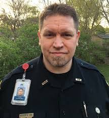 Dan Besser's Instagram, Twitter & Facebook