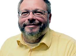 Five candidates woo disenchanted voters