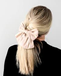 It always seems to come back. Lulus How To Hairstyles With Bows Tutorial Lulus Com Fashion Blog