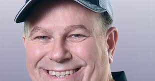 Avi Moskowitz Of PrettyDamnQuick On The Top 5 E-commerce Trends Shaping the  Future of Online Shopping