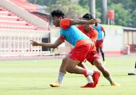 Saat kasus 'dugem' itu terjadi, nama yudha febrian langsung terangkat dan menjadi trending topik di dunia sepak bola. Dicoret Dari Timnas Indonesia U 19 Serdy Dan Yudha Hanya Bisa Minta Maaf Okezone Bola