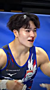 Judge just had personal beef with him @oliver.hegi why weren't you allowed  to redo the routine? #gymnastics #judge #fail #grips #highbar  #worldchampionships