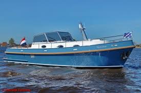 Search through the range of cabin cruisers that we have for sale on our site. Neu 2021 Langenberg Cabin Cruiser 33 Hybrid Botentekoop