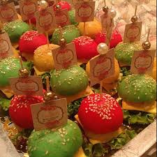 Savouryflavours1 On Instagram الدمام الخبر السعوديه الشرقيه معجنات ساندوتش طلبات مدارس جامعات مناسبات Elegant Food Christmas Bulbs Cute Stickers