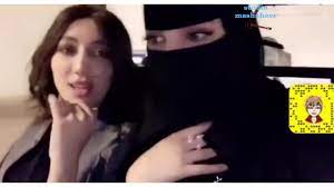 تعرف علي جنسية العنود اليوسف ما هي جنسيتها الحقيقية، وذلك بعدما نشرت صورة علي سناب، رداً علي احد متابعيها الذي سألها عن جنسيتها.… Ø§Ù„Ø¹Ù†ÙˆØ¯ Ø§Ù„ÙŠÙˆØ³Ù Ø®Ø¨ÙŠØ±Ø© Ø§Ù„ØªØ¬Ù…ÙŠÙ„ Ø§Ù„Ø³Ø¹ÙˆØ¯ÙŠØ© ØªØ´ÙƒÙˆ Ø²ÙˆØ¬Ù‡Ø§ ÙˆØªØ«ÙŠØ± Ø¶Ø¬Ø© Ø¨Ø§Ø¹ØªØ±Ø§ÙØ§ØªÙ‡Ø§ Youtube