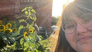 Tabitha Bowling's Instagram, Twitter & Facebook