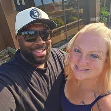 Recommendations for curly to wavy hair stylists?