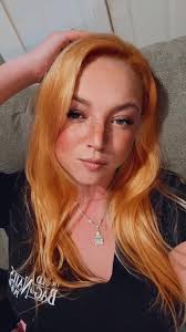 Lisa Stradner Yvonne