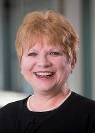 Dee Barnes's Instagram, Twitter & Facebook