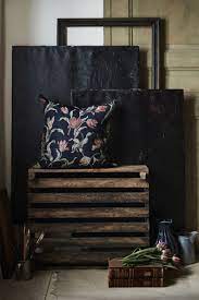 Stock availability is updated every 20 minutes. Alandsrot Kissen Dunkelblau Geblumt 50x50 Cm Ikea Deutschland Kissen Ikea Interieur