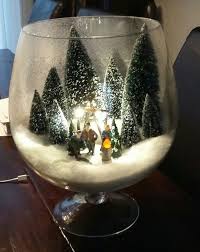 Una Scena Natalizia In Miniatura Per Decorare Casa 15 Idee Ispiratevi Decorazioni Di Natale Fai Da Te Natale Artigianato Decorazioni Di Natale