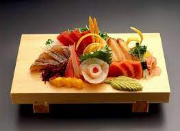 Setelah makan, chyme perlahan dilepaskan sedikit demi sedikit melalui pyloric sphincter, sebuah cincin otot antara lambung dan bagian pertama dari usus halus yang disebut duodenum (usus 12 jari). Menghirup Ikan Piring Ikan Pinggan Ikan Makanan Ringan Gambar Hiasan Idea Untuk Mengiris Ikan