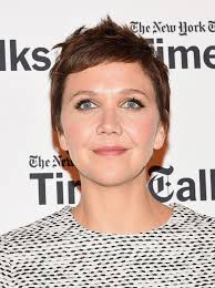 Maggie Gyllenhaal Pixie Short Hair Styles For Round Faces Short Hair Styles Stylish Hair