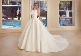 Demetrios Bridal Demetrios Bridal 1071 Mockingbird Bridal Dallas Tx Bridal Gowns Bridesmaids Wedding Dresses Dallas Texas In 2021 Wedding Dresses Unique Wedding Dresses Dallas Wedding Dresses