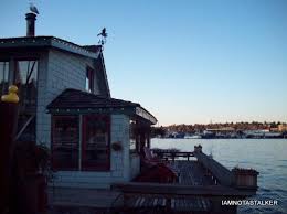 Sleepless in seattle floating home. The Sleepless In Seattle Houseboat Iamnotastalker