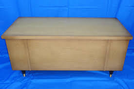 Perhaps the most widely available item is a vintage lane cedar chest. Lane Mid Century Danish Modern Thrift Line Linen Blanket Hope Cedar Chest Vintagetoys Com Item 30747