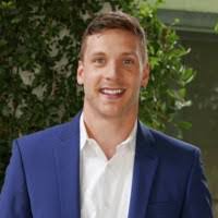 Adam Berg's Instagram, Twitter & Facebook