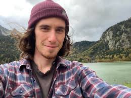 A room? A studio? I am looking for a new place to live. I am happy to team  up with 1 or 2 other people who are also looking. Amsterdam is in