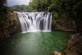 Lelaki berusia 25 tahun yang terjun ke lombong. Shifen Waterfall ååˆ†å¤§ç€'å¸ƒ Josh Ellis Photography