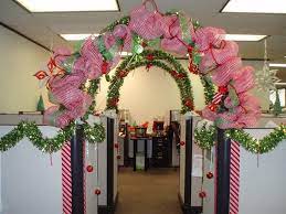 Here are the 15 cool christmas cubicle decorating ideas to bring in the festive cheer and make it beautiful. 19 Of The Best And Worst Office Christmas Decorations You Ve Ever Seen