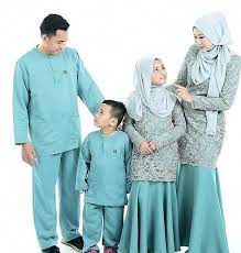 Nak set date nak pergi beli barang dan baju raya pun dah susah betul. 37 Likes 2 Comments Kurungmodencantik On Instagram Baju Raya Set Family Kurung Dewasa Rm220 Kurung Budak Sz1 Rm85 Baju Raya Clothes Family