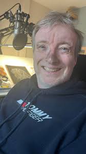 Zania's just walked through the door and started laughing at me!! 😶 Tell  me you're an artist without telling me you're an artist 🙈