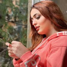 Learn to smile in every situation💛