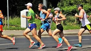 L'univers de tolkien a défilé devant l'objectif du photographe kenevra. Cam Levins Participera A La Course Lululemon Toronto 10 Km Course A Pied La Vie De Runneuse