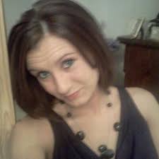 Amanda Eakes's Instagram, Twitter & Facebook