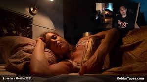 Hannah Hoekstra naked in the bath