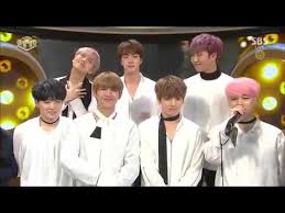 On february 26, bts held their comeback stage for their latest album 'you never walk alone' with title tracks . Bts Suga Jisoo Blackpink Youtube