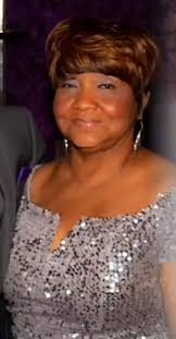 Can someone add angel wings to my aunt?