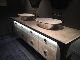 From glass to stone, round to rectangular, there is a showpiece for every bathroom. Vessel Sinks The Trend That Never Went Away