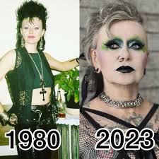 It's not 'just a phase'! 🖤 📸 purplejanew