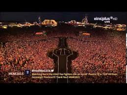 A million miles away your signal in the distance to whom it may concern i think i lost. Foo Fighters Walk Live Rock Am Ring Youtube