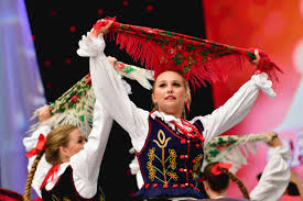 Astăzi debutează ediţia cu numărul 45 a celui mai aşteptat eveniment folcloric al verii: Festivalul Cantecele MunÅ£ilor