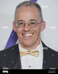 Barry Sprouse's Instagram, Twitter & Facebook