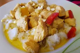 Sauté until soft, then stir in the powdered chile, the curry, and the black pepper and fry for 2 more minutes. Banana Curry With Sliced Chicken Boss Kitchen