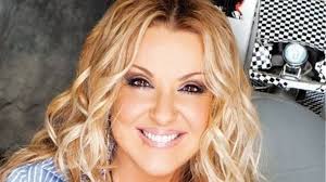 Natalia germanou is a greek lyricist, television hostess, radio producer, dj and journalist. Natalia Germanoy Se Toso Proxwrhmenh Hlikia Kai Akoma Den Exw Ma8ei Toys Andres