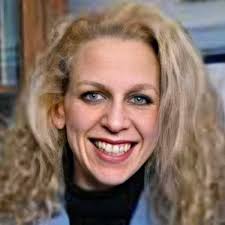 Constance Hahn's Instagram, Twitter & Facebook