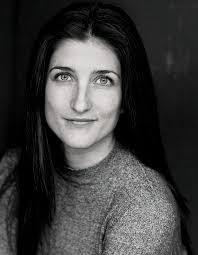 Anna Simmons's Instagram, Twitter & Facebook