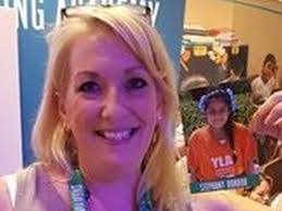 Kim Rinaldi's Instagram, Twitter & Facebook