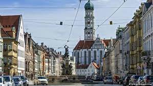 In schwaben lebenden bürger beider nationen. Augsburg Landlord Fined For Only Renting To Germans News Dw 10 12 2019