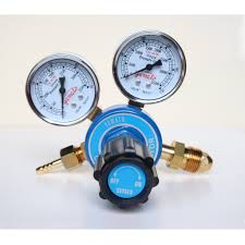 Always always always turn on the oxygen very slowly. Oxygen Gas Regulator And Meter For Oxygen Cylinder Flow Control And Pressure Meter In Gas Cutting Torch Shopee Singapore