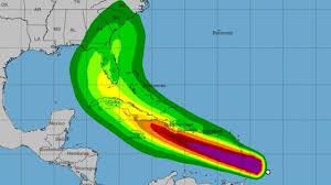 El centro nacional de huracanes (nhc por sus siglas en inglés) emitió aviso ante posible ciclón tropical número. El Huracan Elsa Causa Preocupacion En Miami Por El Rescate En El Edificio Derrumbado Bbc News Mundo