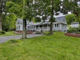19 Old Milford Rd Brookline Nh 03033 Mls 4718644 Zillow Milford Zillow House Styles