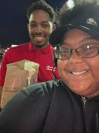 Tera at Taco Bell praised for excellent customer service