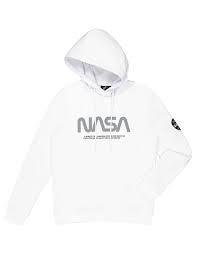 Also, long pullover sweatshirts could make one look curvier, especially if you have an hourglass shape. Herren Hoodie Mit Nasa Print Takko Fashion In 2021 Kapuzenpullover Modestil Kindermode