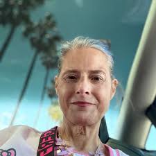 Amanda Dix (@amanda.dix3)